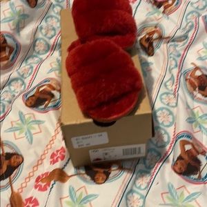 Ugg slippers new worn once